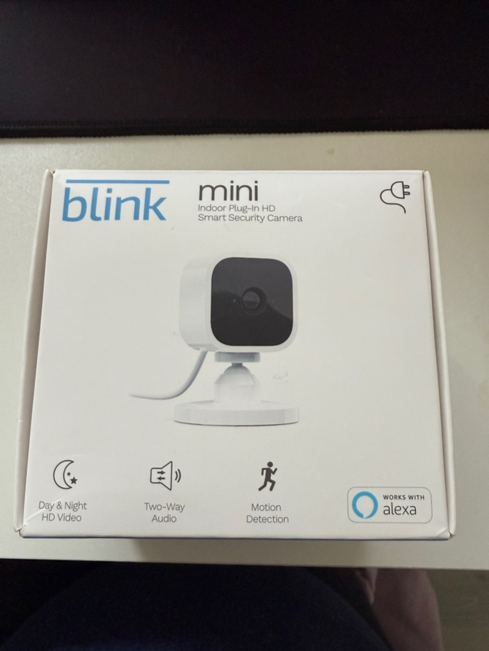 Blink Mini Indoor Plug-In HD Camera - White